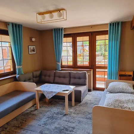 W Zakopanem Hej B&B 자코파네